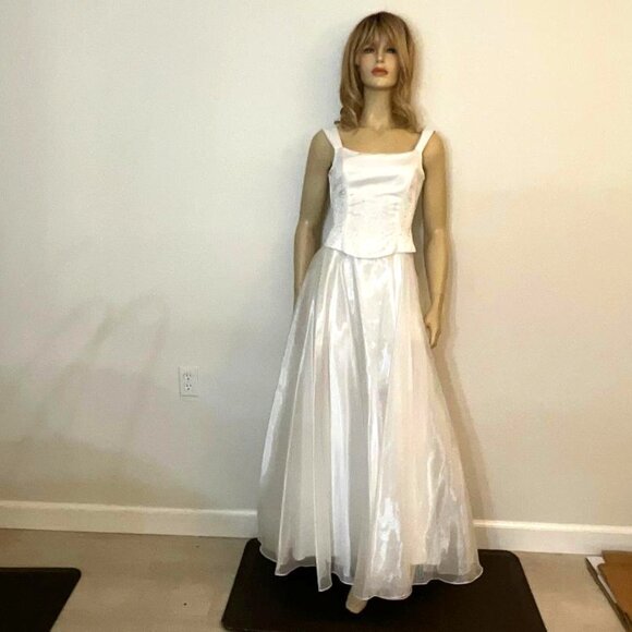 Aspeed Dresses & Skirts - Aspeed white wedding gown corset rhinestone top 3-layer chiffon skirt EUC Size 4